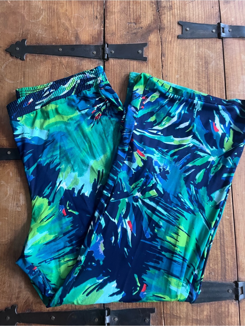 Kate & Mallory Blue and Green Abstract Leggings